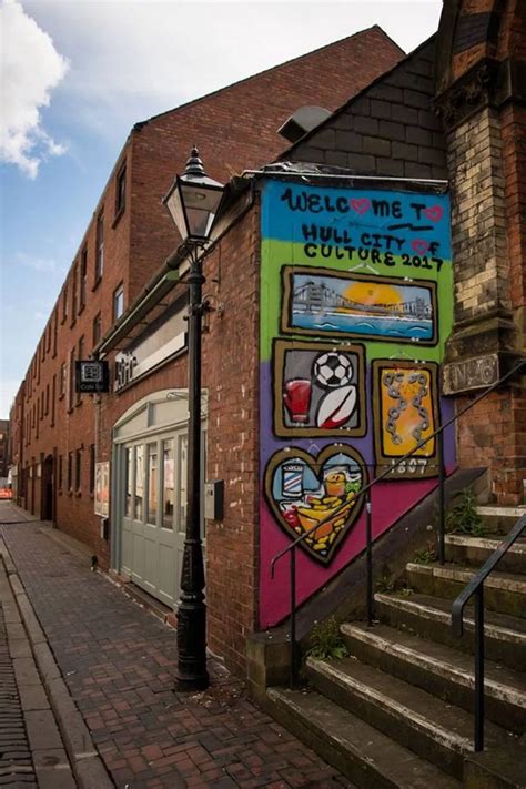 You can see what inspired Banksy! Photos show Hull's amazing street art - Hull Live