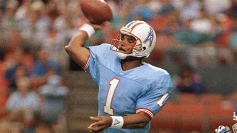 Titans bringing back Oilers throwback uniforms, Warren Moon says