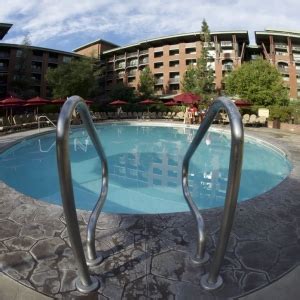 Grand-Californian-Pool-05 | The DIS Disney Discussion Forums - DISboards.com