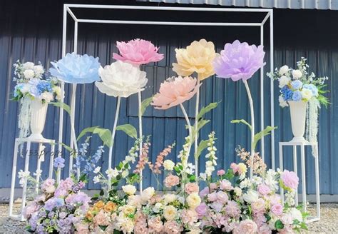 Giant flower | ไอเดียงานแต่งงาน, Diy และงานฝีมือ, ซุ้มลูกโป่ง