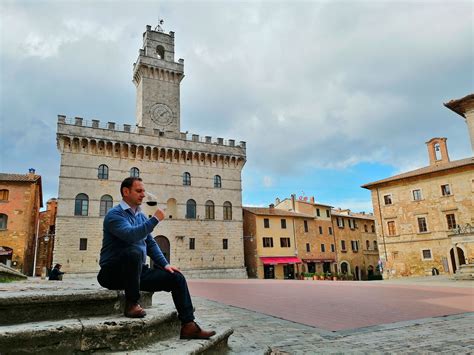 Sommelier-guided wine tours Montepulciano Tuscany