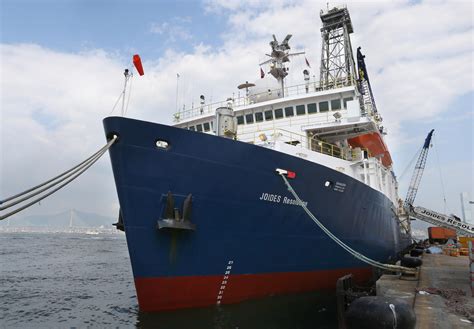 Chinese-led international mission to explore South China Sea for oil ...