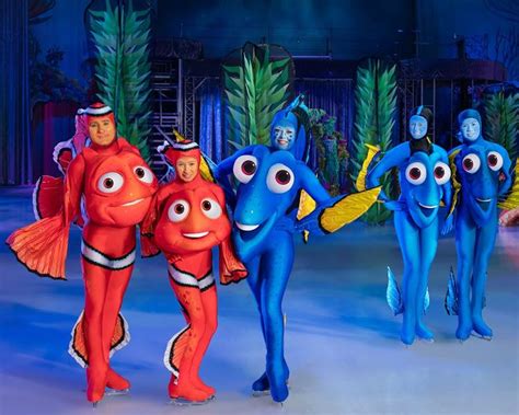 Who thought these Disney on Ice costumes were a good idea? : r ...