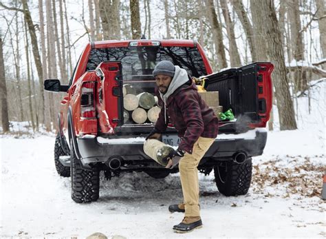 Ram Brings on Multifunction Tailgate for Pickups | TheDetroitBureau.com