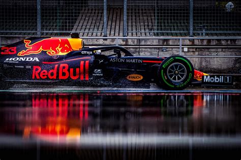 Red Bull Racing - Wonderful Thing Webcast Image Archive