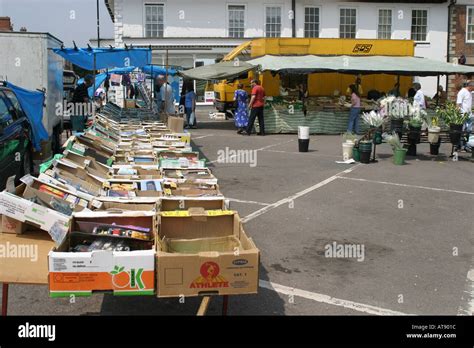 Highworth market place on a market day Stock Photo - Alamy