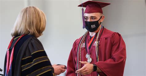 A&M-Texarkana Holds In-Person Commencement Exercises | Texarkana Today