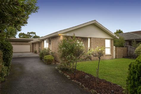 Sold 5 Aldrin Drive, Mount Waverley VIC 3149 on 29 Apr 2023 ...