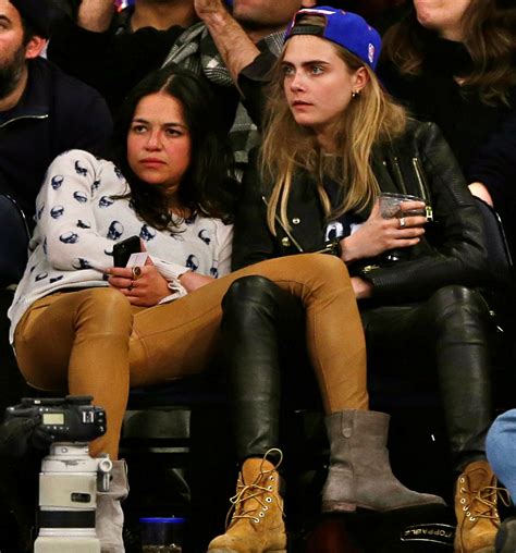 michelle-rodriguez-cara-delevingne-vogue-8jan14-pa | 22MOON.COM