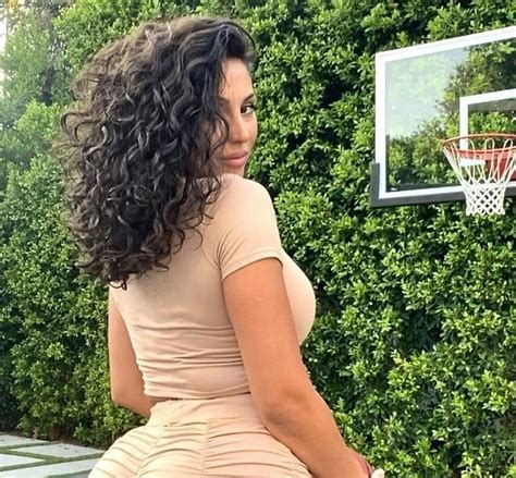 Reggie Bush's Wife - Lilit Avagyan's Age, Net Worth, Wedding & More