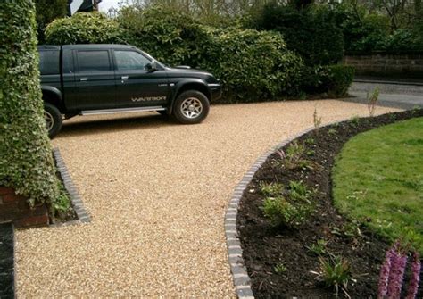 Pin by Pauline Nelson on driveway | Garden landscaping diy, Diy ...