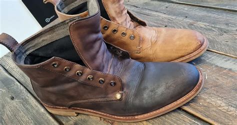 The Ultimate Guide How to Dye Leather - BootsGuru.com