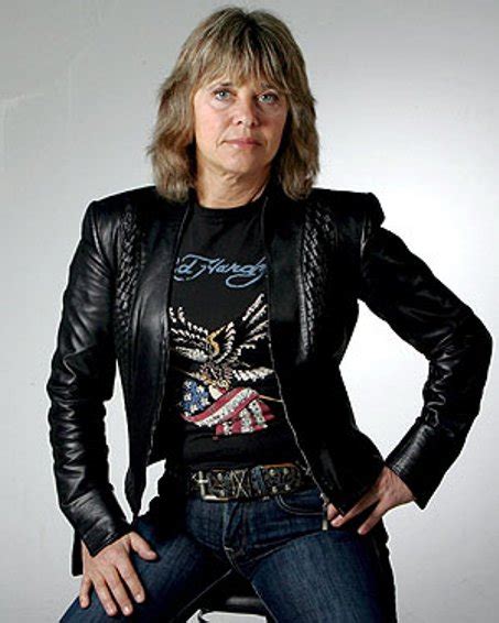 Classic Rock Here And Now: Suzi Quatro: Rock ‘N’ Roll Heroine In An Unzipped Exclusive Interview