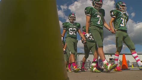 Faribault Football Team Shaken By Car Crash - YouTube