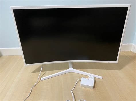 Samsung 32 inch gaming monitor, Computers & Tech, Parts & Accessories ...