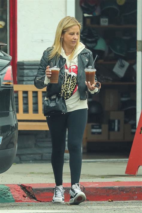 SARAH MICHELLE GELLAR Out for Coffee in Culver City 01/03/2023 – HawtCelebs