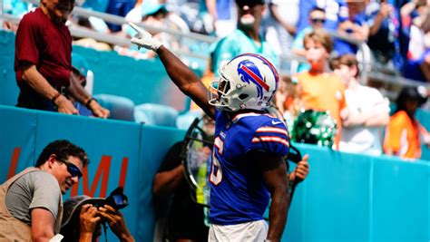 Buffalo Bills Isaiah McKenzie says he was temporarily paralyzed after hit in Week 4 win