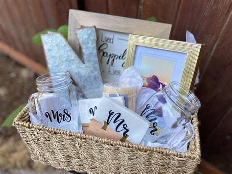 His and Hers Custom Newly Wed Gift Basket Wedding Gift - Etsy