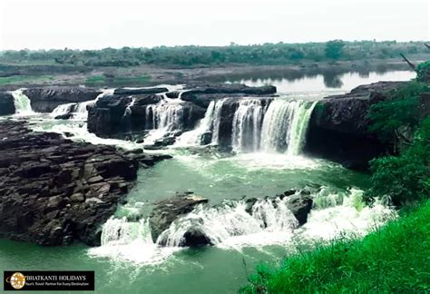 Top 15 Best Waterfalls In Maharashtra | Bhatkanti Holidays