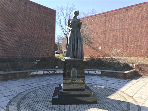 Billie Holiday Statue (1985; James Earl Reid, sculptor), P… | Flickr