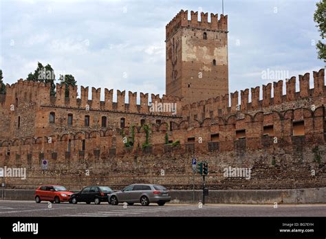 Verona italy castelvecchio castle hi-res stock photography and images ...