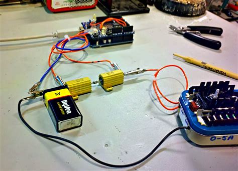 Two shunt generators connected in parallel is inherently stable