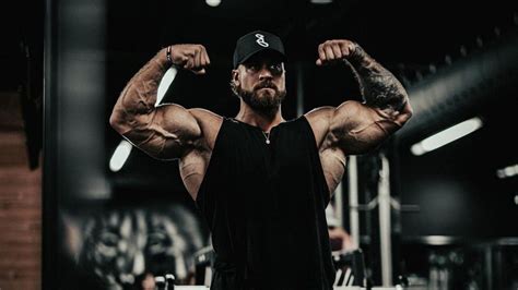 Chris Bumstead Shares His ‘Go-To’ Bicep Exercises