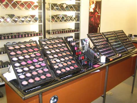 Mac Makeup Artist Kit Essentials - Christoper