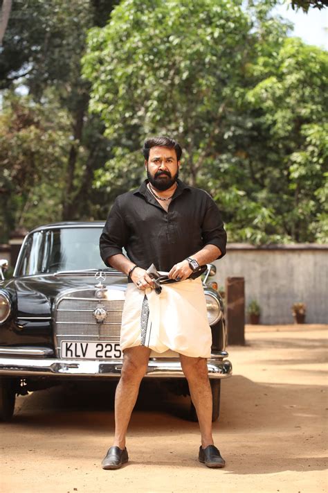 Mohanlal-starrer 'Aaraattu' Set to Hit Theatres on Feb 18; Actor Treats ...