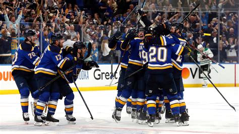 St. Louis Blues Give Long-Suffering Fans Reason to Believe - The New York Times