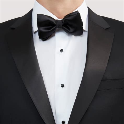 Tuxedo Lapel Types: Notch vs. Peak vs. Shawl - NYC Tuxedos