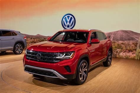 New 2020 VW Atlas Cross Sport: Too Much Atlas, Not Enough Sport | Cars.com