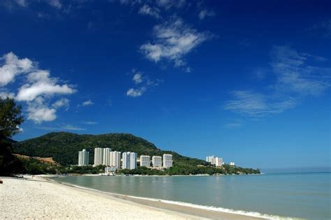 The 7 Best Beaches in Penang, Malaysia