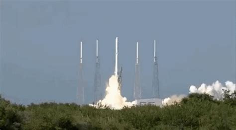 Rocket Launch GIF - Rocket Launch Launching - Discover & Share GIFs ...