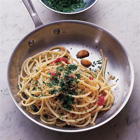 Perciatelli with Garlic, Walnuts, and Tomatoes