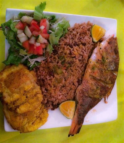 Yummm Traditional Caribbean food!! Caribbean Food, Caribbean Recipes ...