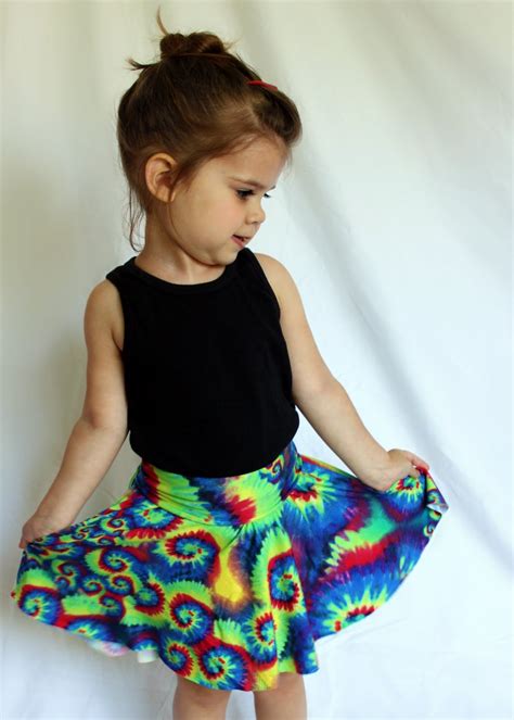 Samster Mommy's Circle Skirt: A Tutorial - crafterhours