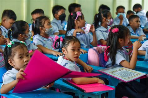 DepEd to roll out 'catchup Fridays' in public schools | ABS-CBN News