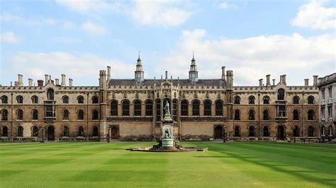 HZ Educate: Top 4 Courses To Study In Cambridge University | HerZindagi