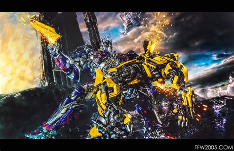 3A Transformers The Last Knight Optimus Prime Photo Review ...