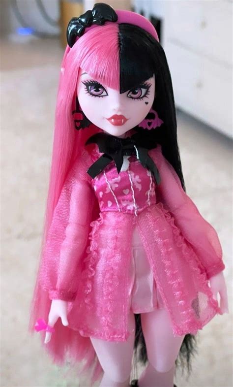 Gen 3 Draculaura | Custom monster high dolls, Monster high dolls ...