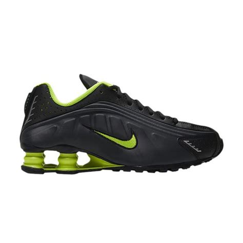 Nike Shox R4 'Black Volt' - CW2626-002 | Solesense