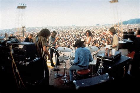 Rare Woodstock Photos That Capture The Magic Of 1960s' Most Iconic Music Festival - Page 36 of ...