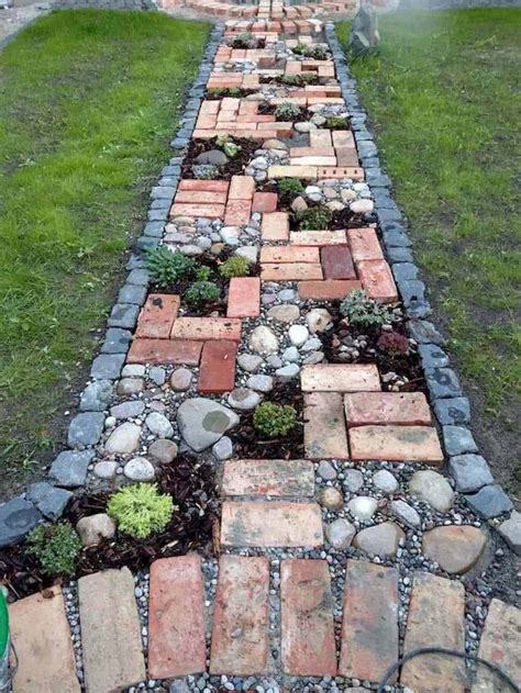 Decorative Stepping Stone Designs for Gardens, Backyards, and Patios!