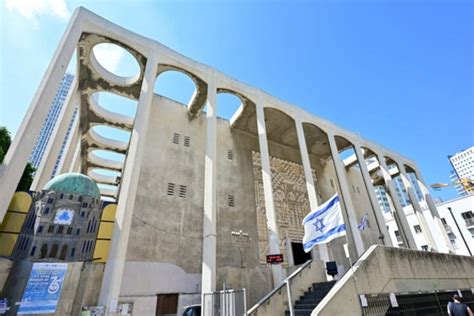 Tel Aviv celebrates White City architecture