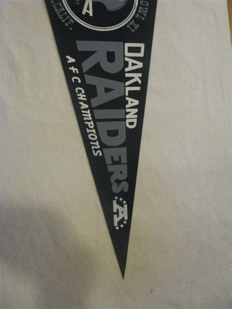 Lot Detail - 1977 OAKLAND RAIDERS "SUPER BOWL X1" PENNANT