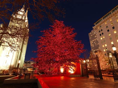 Temple Square Named "Favorite Place to Catch the Holiday Spirit"