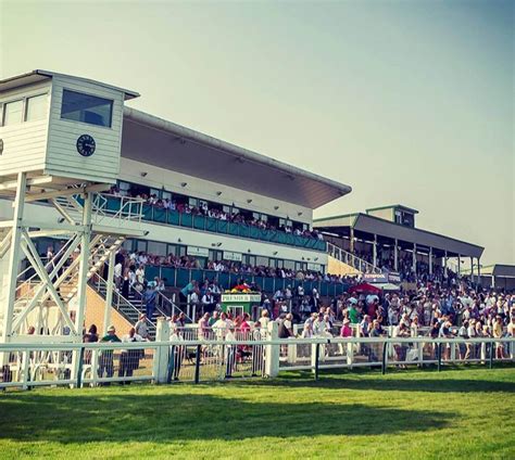 Careers | Great Yarmouth Racecourse