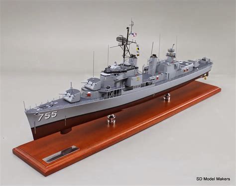 SD Model Makers: 34.74 inch Allen M. Sumner class destroyer replica model