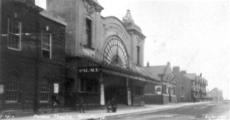 When the curtain came down on the old Palace Theatre building in Scunthorpe - Scunthorpe Telegraph